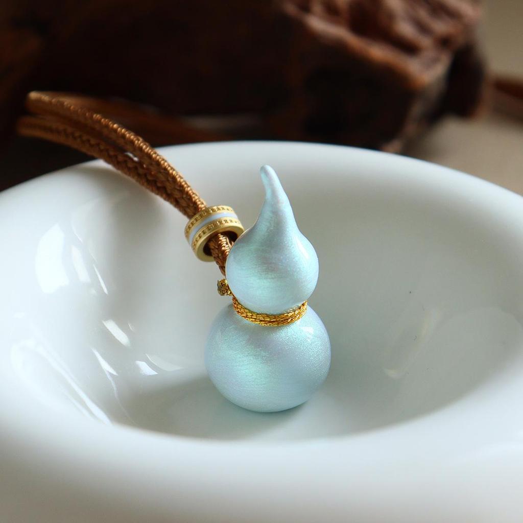 Dopamine Drip Colorful Gourd Necklace - Light Luxury Fashion Sweater Chain for Women, Spring/Summer Collection