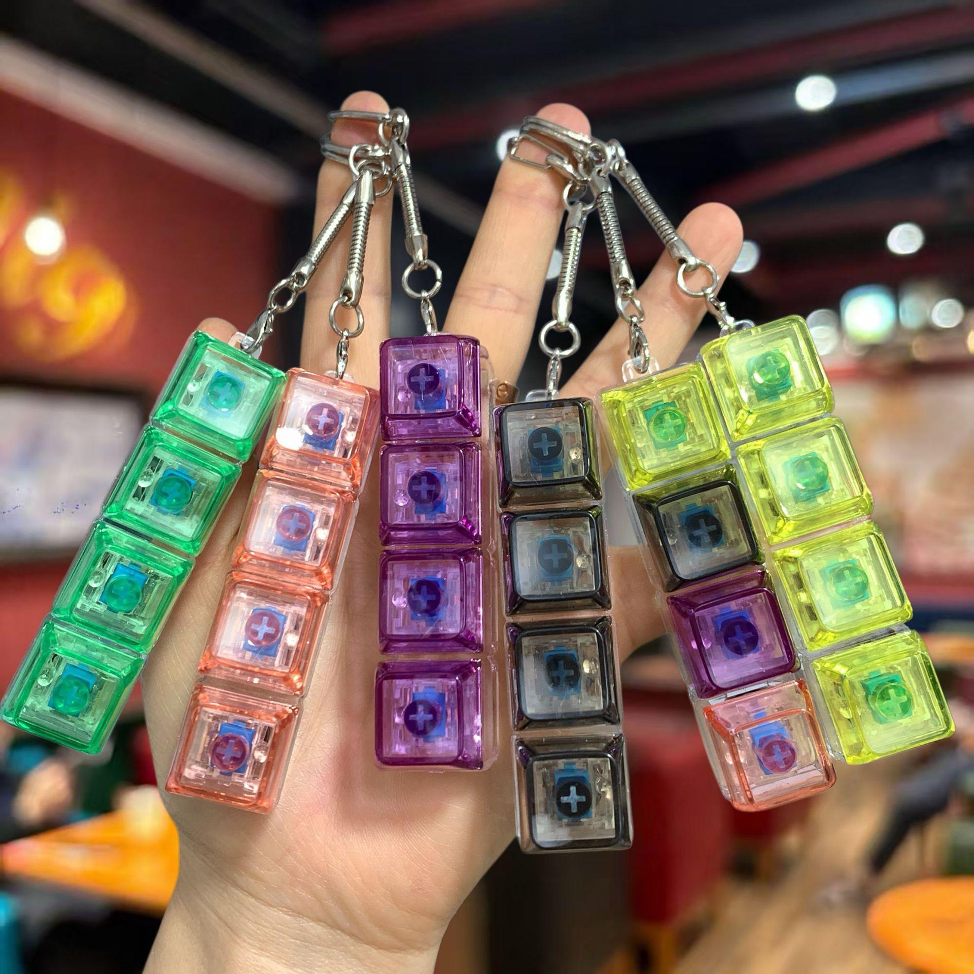 Popular Russian Key Keychain Transparent Fingertip Decompression Luminous Toy Mechanical Keyboard Car Key 5.3*5.3
