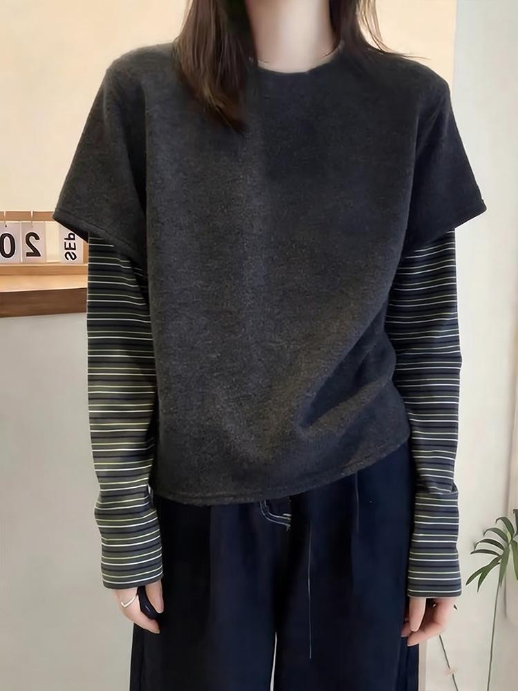 Women's Designer Style Fleece Brushed Striped Long-Sleeve Layered T-Shirt - Fashionable, Versatile, and Cozy for Spring, Autumn, and Winter.