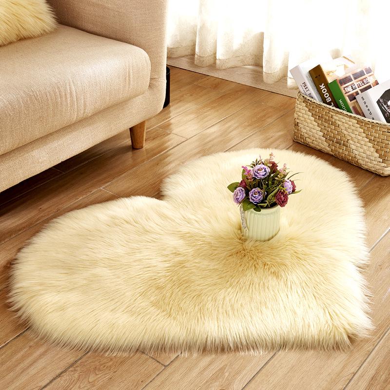 Heart-Shaped Plush Non-Slip Rug for Home Decor - Cute Girl Style