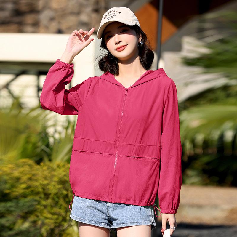 

Легкая летняя куртка для женщин среднего возраста: Модная, стройнящая верхняя одежда с защитой от солнца L