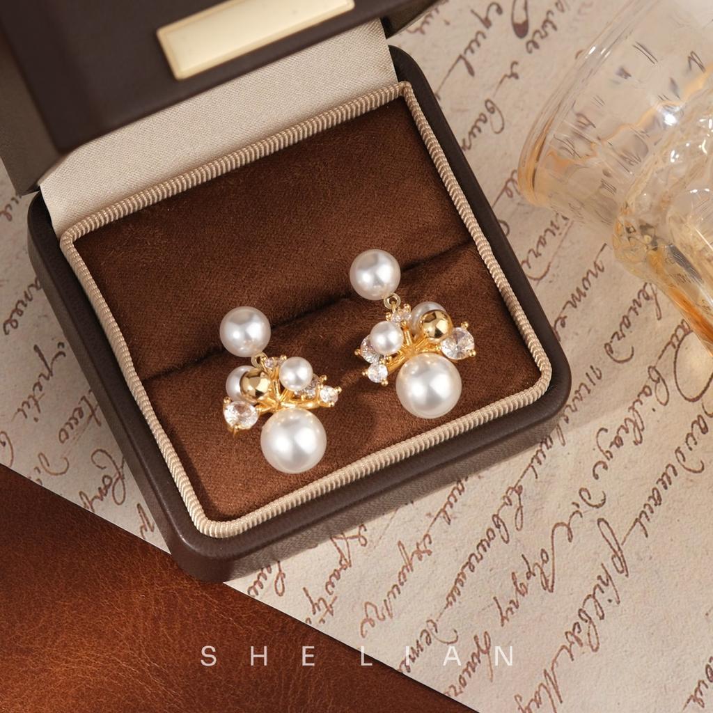 French Light Luxury Zircon Pearl Fireworks Stud Earrings Niche Design Fashion Exquisite Earrings High Sense Versatile Earrings Women
