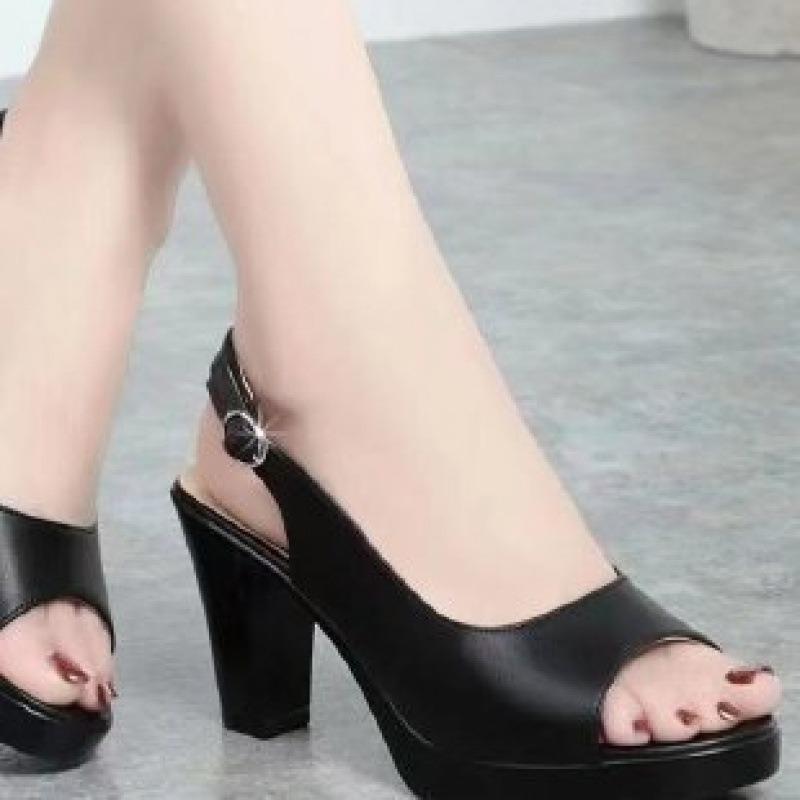 Außenhandel Damen Schuhe dicker Absatz runde Spitze Schnalle leer einzelne Schuhe Sommer neu Temperament Dame elegant hoher Absatz Fischmaulsandalen