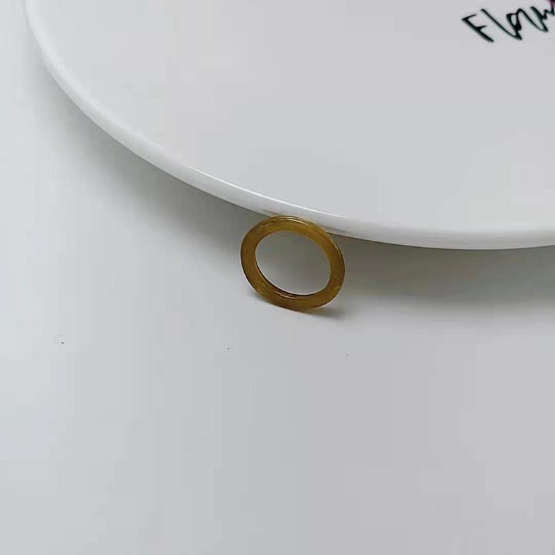 Sada prstenů z pryskyřice a acetátu v mixu barev, kulatý a čtvercový, pro ženy