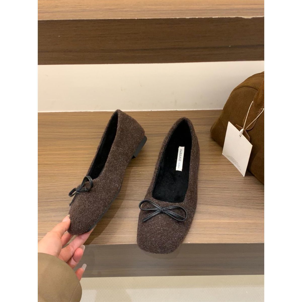 

МОДНЕ ВЗУТТЯ Чоловічі дихаючі спортивні кросівки Спортивне взуття для бігу Відкритий жіночий теніс Тренажер для тренажерного залу 40 темно-коричневого кольору