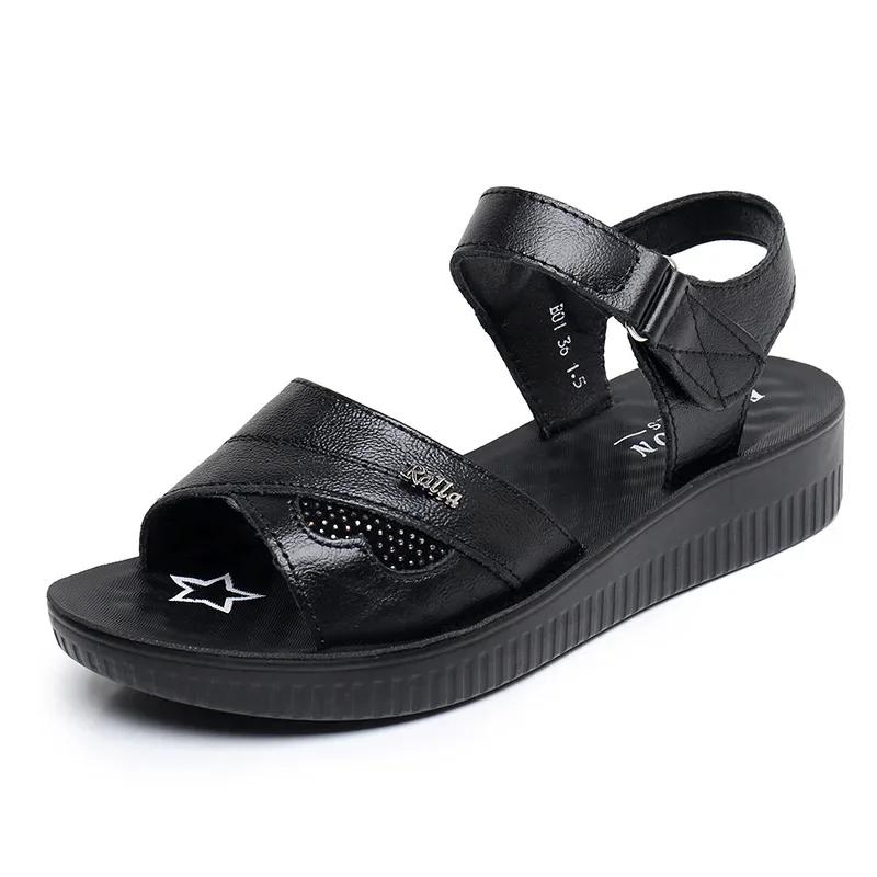 Fashion 2025 New Women's Summer Comfortable Wear-resistant Soft Sole Sandals Lightweight Non Slip Middle-aged and Elderly Mother Sandals