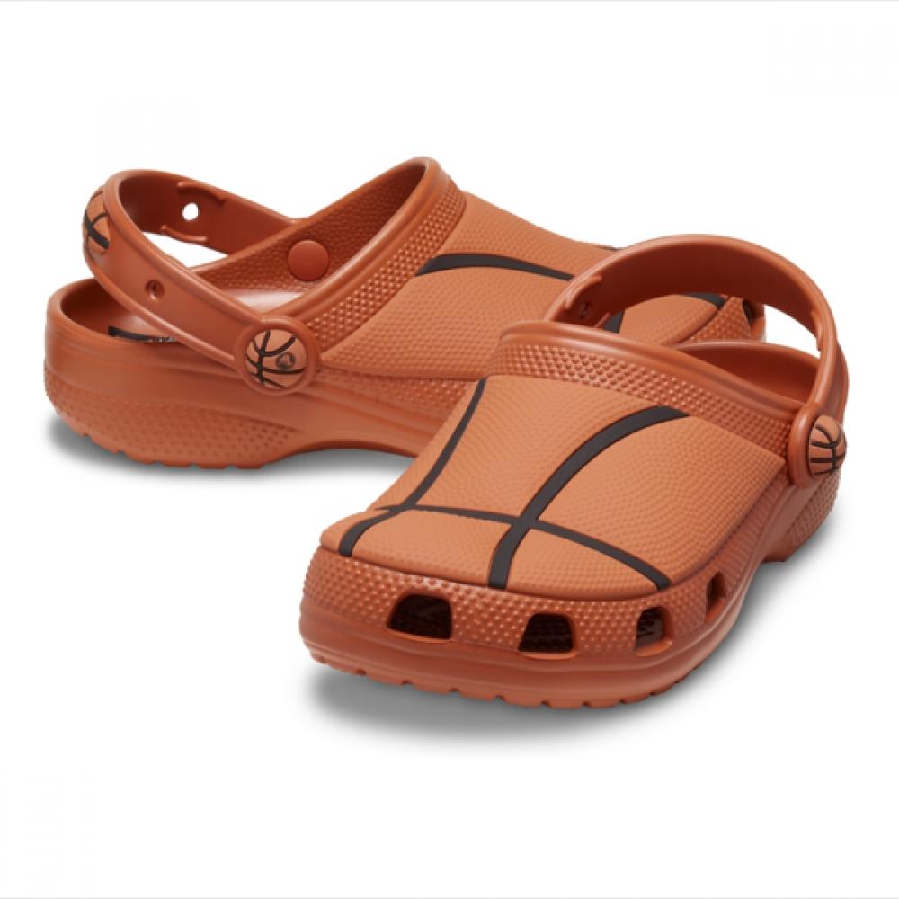 

Crocs Kids Classic Basketball Clog 210156 805 J3(220)