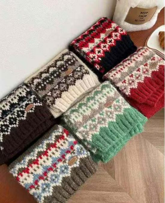 2024 Fair Isle Grüner Strickschal: Winter Koreanischer Stil, Weihnachtsatmosphäre, Dicker & Warmer Nackenwärmer für Männer & Frauen