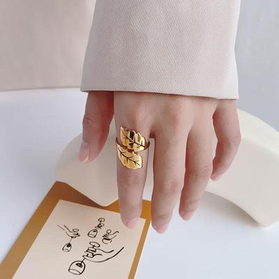 18k Gold Titanstahl Blattring - Koreanischer Stil, Hochwertiges Elegantes Design