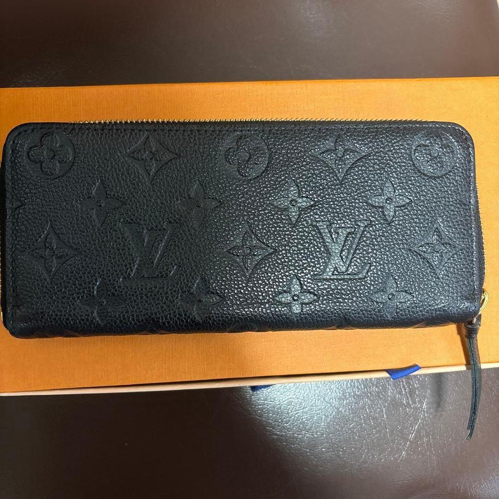 Used LOUIS VUITTON Zippy Wallet price reduced