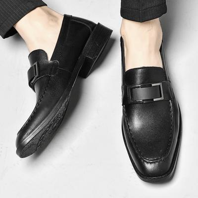 Modne szpiczaste męskie skórzane buty codzienne Komfort Miękka jakość Biznesowe buty męskie Styl włoski Ślub Randka Skórzane buty