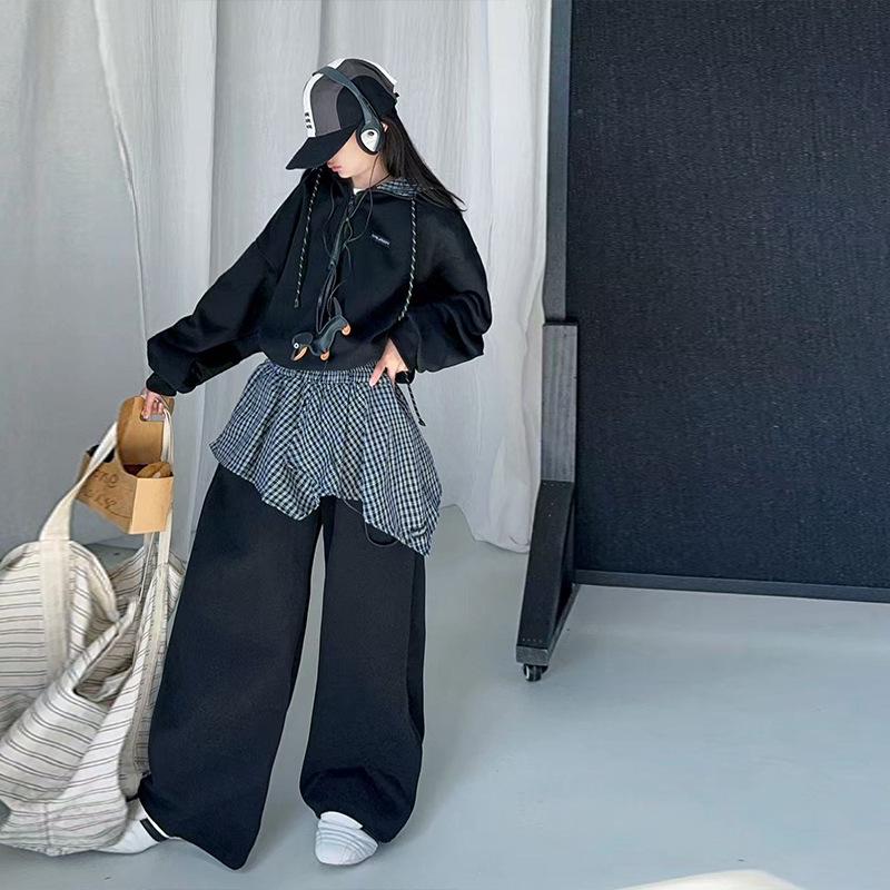 

Autumn 2025 Girls Streetwear Sweatshirt Set - Trendy Sportswear for Big Kids 120 cm чёрный