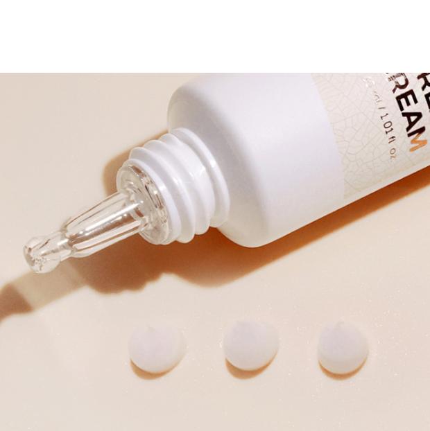 Isntree TW-Real Eye Cream 30ml – Brightening & Anti-Aging Eye Care