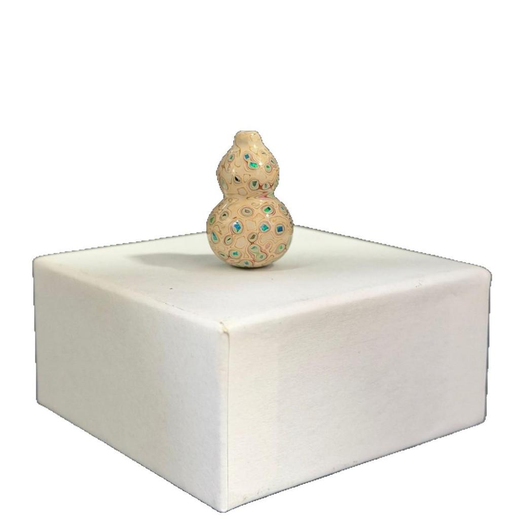 Opal Lacquer Gourd Pendants: Hand-Rubbed, Colored Ornaments & Accessories