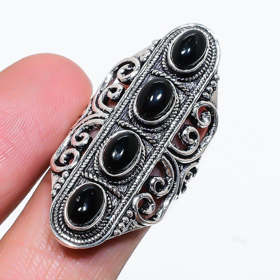 

Этническое ювелирное кольцо ручной работы с черным ониксом, размер 8,5 VM-806