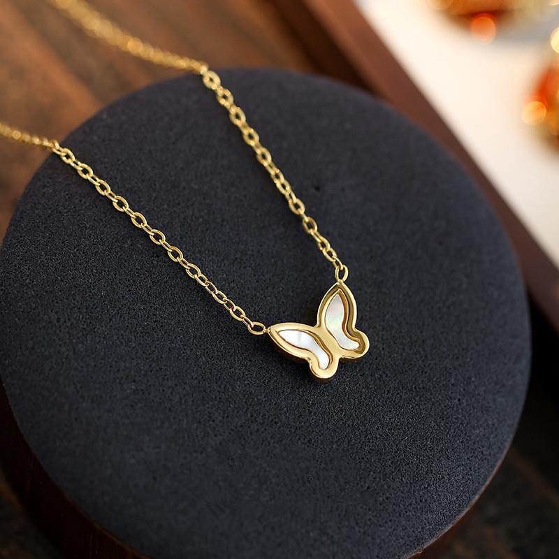 Women s Retro Butterfly Shell Necklace - Non-Fading Titanium Steel Clavicle Chain