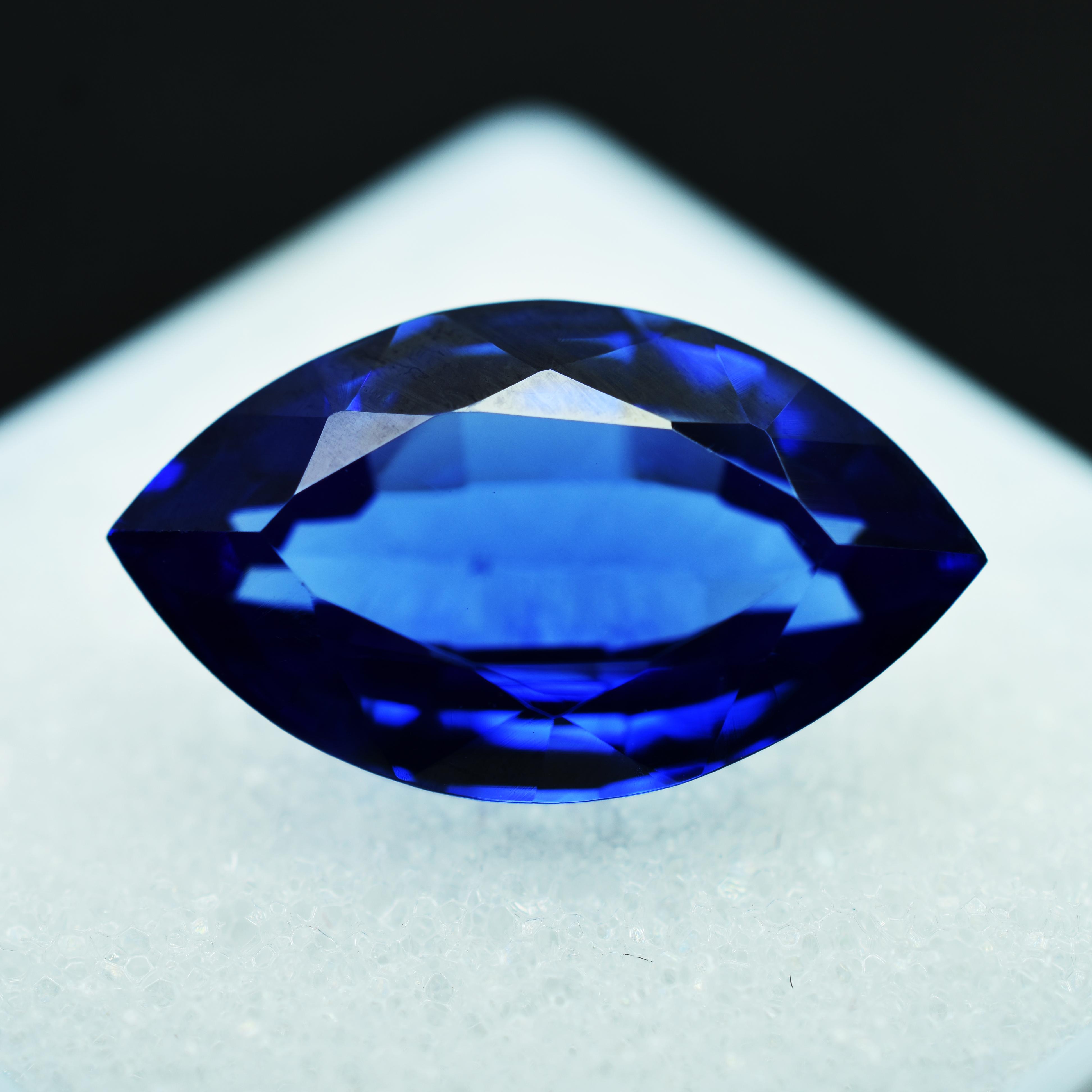 

10 Ct Natural Blue Sapphire Certified Gemstone Loose Marquise Shape 16.1 mm синій