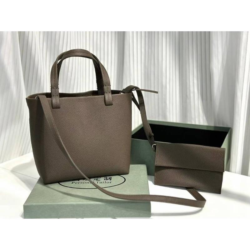 

First layer cowhide tote bag women s large capacity shoulder underarm bag commuter handbag mother bag fashionable simple bag 20*19*9cm