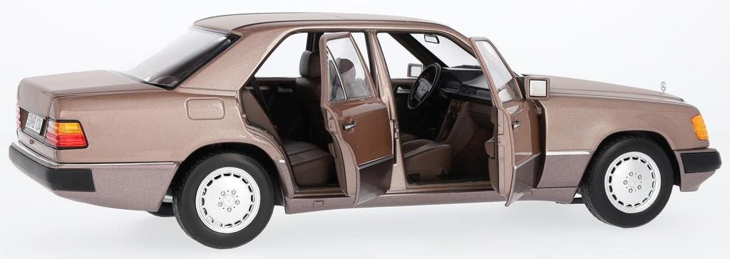 [Mercedes-Benz Collection] Genuine 230E W124 (1989-1993) Rosewood 1/18 Scale Model