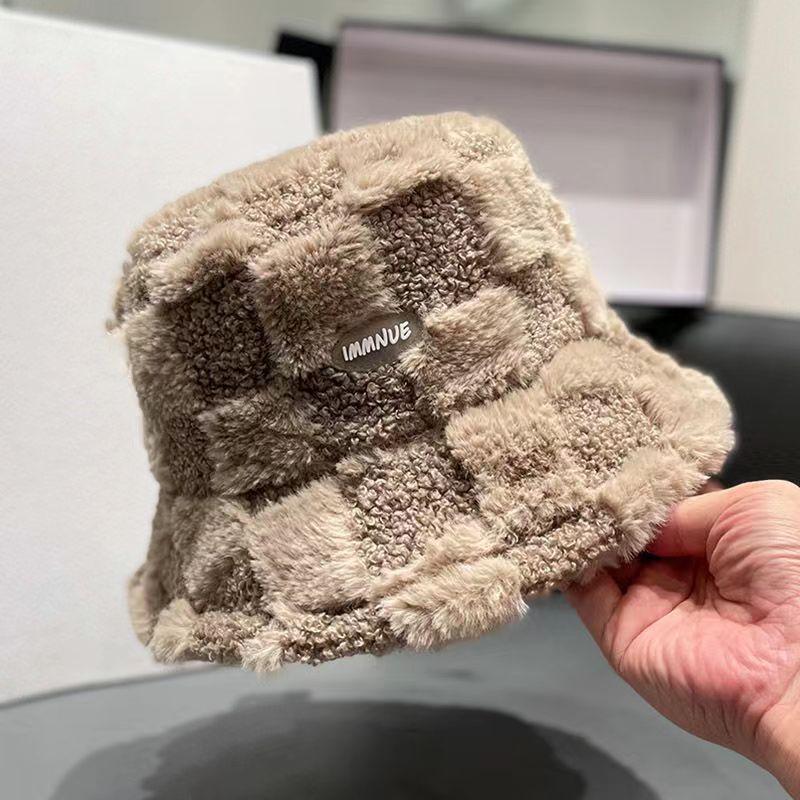 

Шапка рыбака из овечьей шерсти, женская зимняя корейская версия сотни модных шляп для показа на лице, маленькая шляпа-горшок, теплая стеганая шапка для отдыха one size fits all хаки