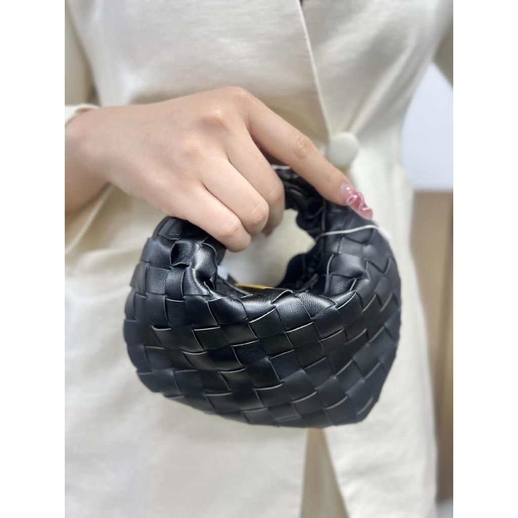 Popular Woven Bag 2025 Spring New Cloud Messenger Bag Versatile Mini Handbag Manufacturer Price