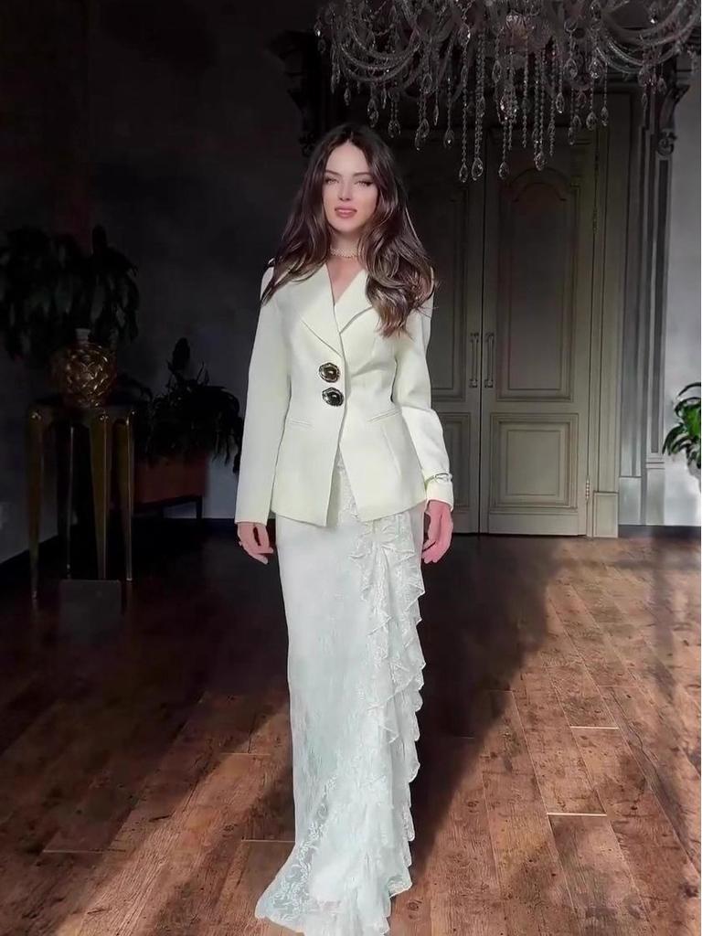 Elegante Vestido Europeo-Americano de Manga Larga Otoño 2025