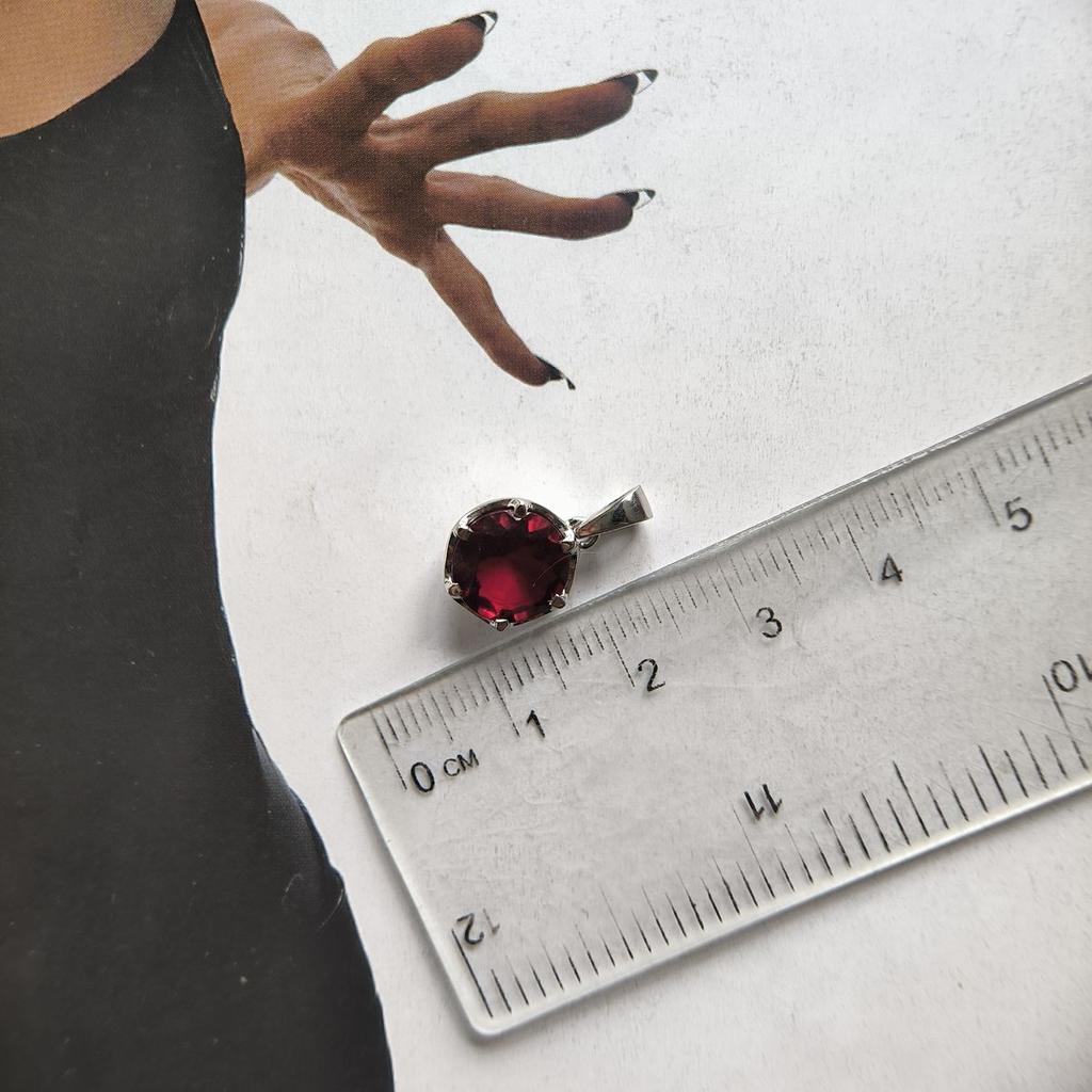 Silver Pendant with Garnet Nano 1.975ct (60002163)