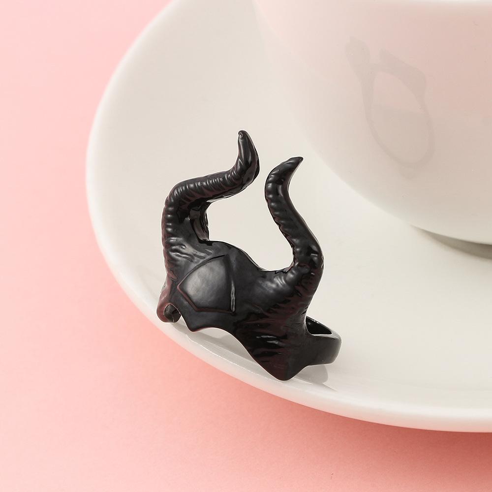 Maleficent Horn Ring Halloween Masquerade Ring Ring Side Prop Trend No
