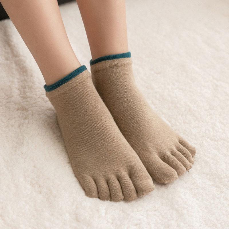 

Женские осенние хлопковые носки с пальцами для пилатеса, йоги, фитнеса, танцев, нескользящие 1 pair телесный