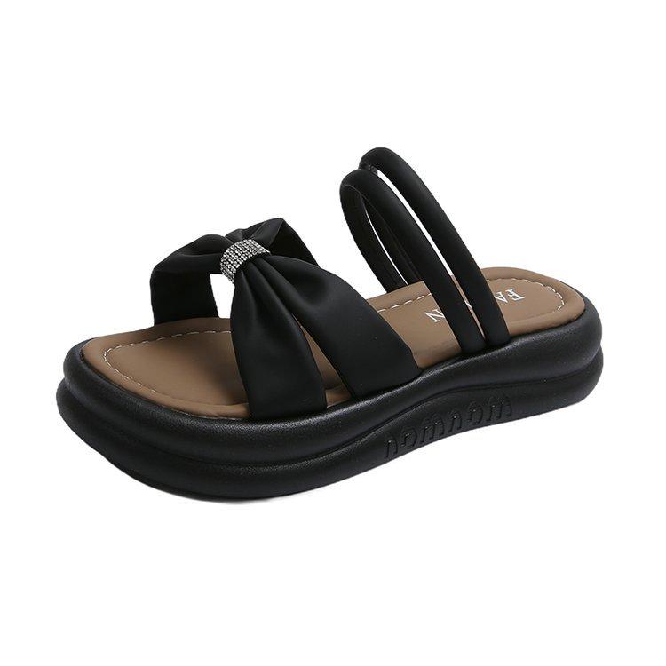 

Cool slippers women s summer outer wear 2025 new Korean version of one-word drag high-end sense rhinestone thick-bottomed beach slippers women 35