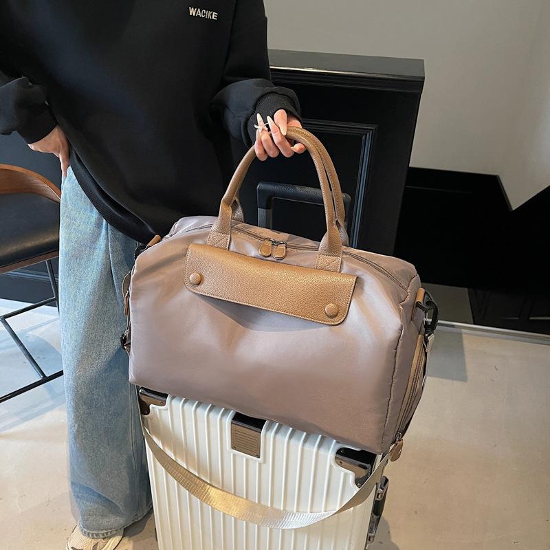 New 2025 Portable Short-haul Large-capacity Travel Bag, Light and Small Fitness Bag, Leisure Business Trip Duffel Bag for Women