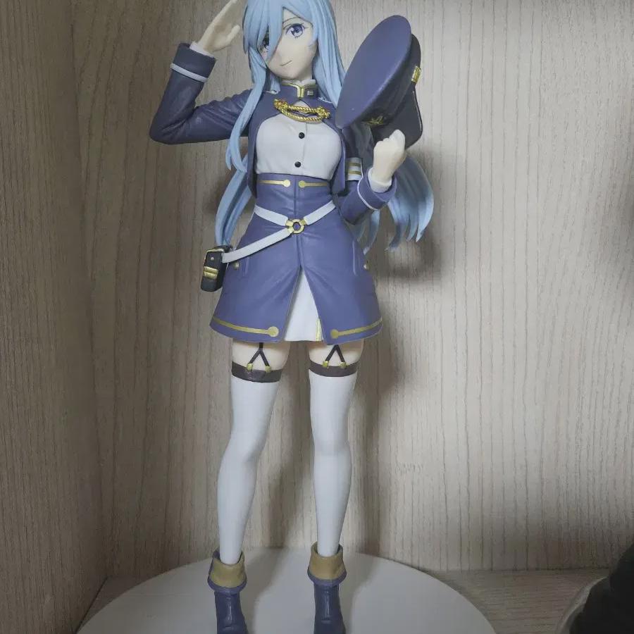 

At6 Lena Figure