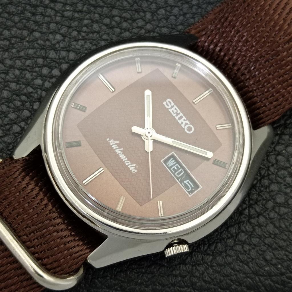 VINTAGE SEIKO AUTOMATIC JAPAN 7009A HERRENUHR MIT BRAUNEM ZIFFERBLATT a701391-5