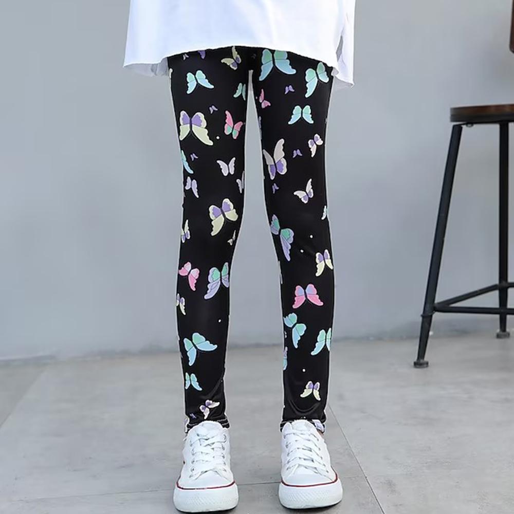 Девушка с радужными линиями и цветочными принтами — фото 5