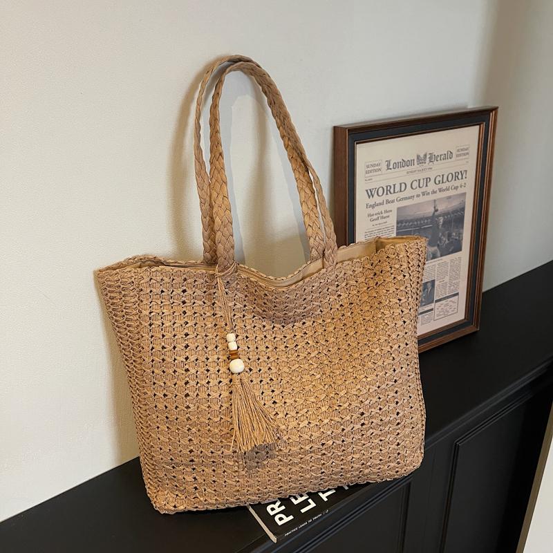 New Large-capacity Tote Bag Women's Casual Simple Straw Bag Seaside Vacation Women's Bag Niche Underarm Commuter Bag