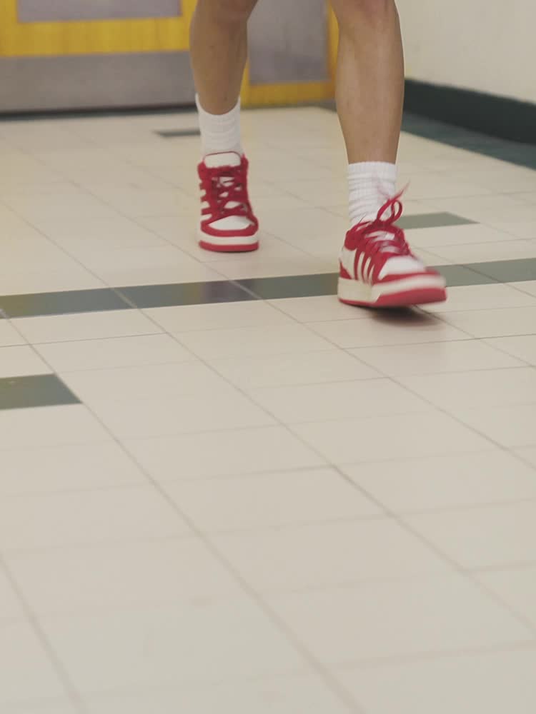 Adidas ENTRAP Retro Basketball Training Shoes - Adidas JI2560