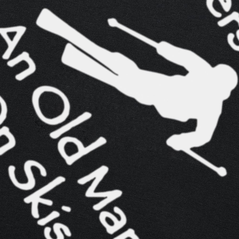 Never Underestimate An Old Man On Skis T Shirt Men Adventure SKI Casual Tshirt Gift for Snowboarder Love Snowboarding Tee