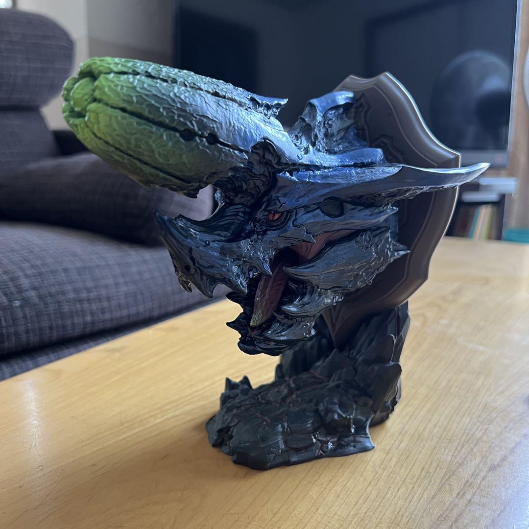 

[USED] Monster Hunter Brachydios Trophy Head