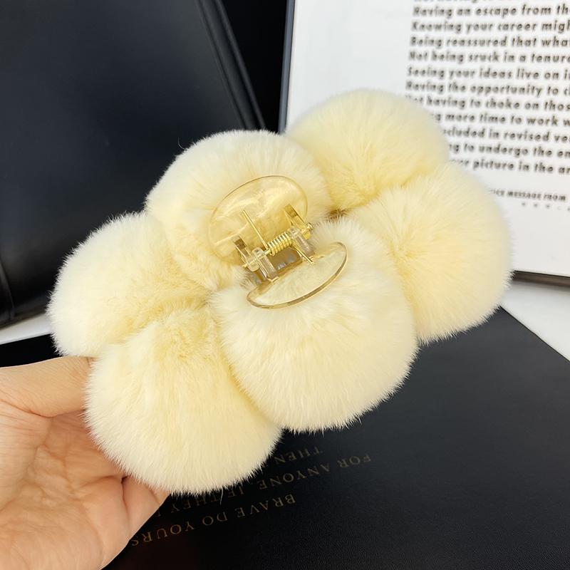 Rex Rabbit Fur Ball Large Hairpin Head Online Celebrity Cute Plush Catch Clip Hair Accessories Autumn and Winter Korean Hair Catch Headdress.