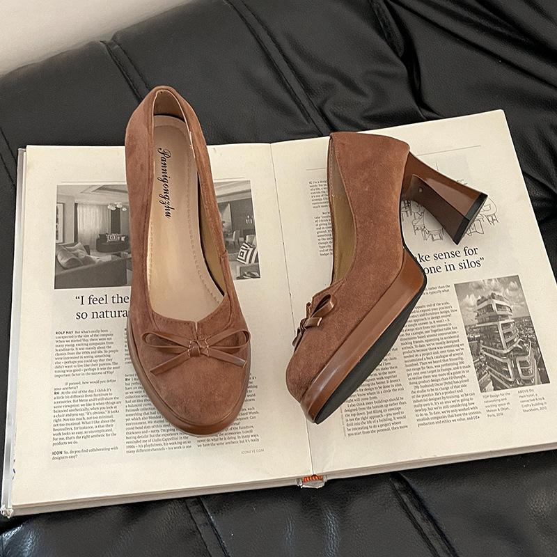Retro grube obcasy wysokie obcasy damskie 2025 wiosna i jesień francuski temperament styl socjety nie męczą, pojedyncze buty są wygodne i ver