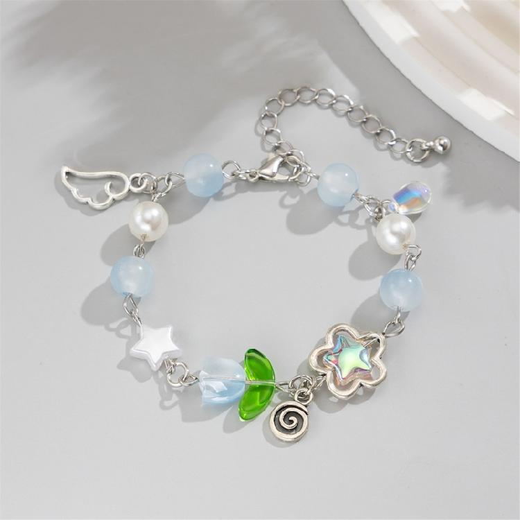 Handmade Tassels Bracelet with Delicate Flower Pendant Elegant Beaded Handchain Adjustable Length Wristband Accessory