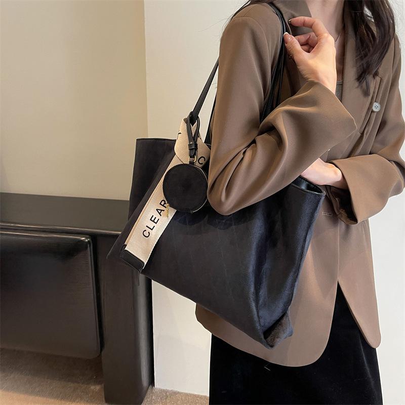 Retro bag women's large capacity 2025 new high-end versatile casual shoulder work tote bag