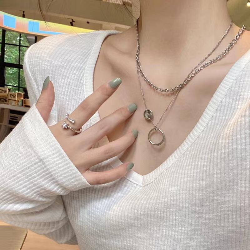 Sweet and cool double-layer titanium steel necklace women's 1111 new trendy collarbone chain niche design senior neck chain pendant women