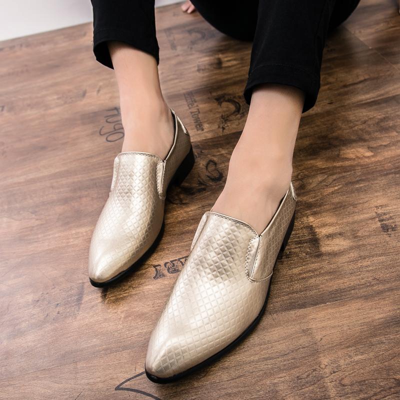 Business-Schuhe für Herren, Slip-On-Loafer im britischen Stil, lässige formelle Lederschuhe, Herrenschuhe, Yuppie-Brogue-Schuhe, männlich