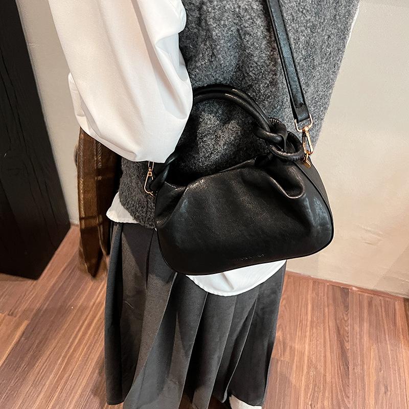 Fashion Small Bag Women's New Handbag Casual Versatile Commuter Messenger Bag