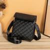 Personalized rhombus embroidered folding mobile phone bag, fashionable and simple, one shoulder oblique span women's bag.