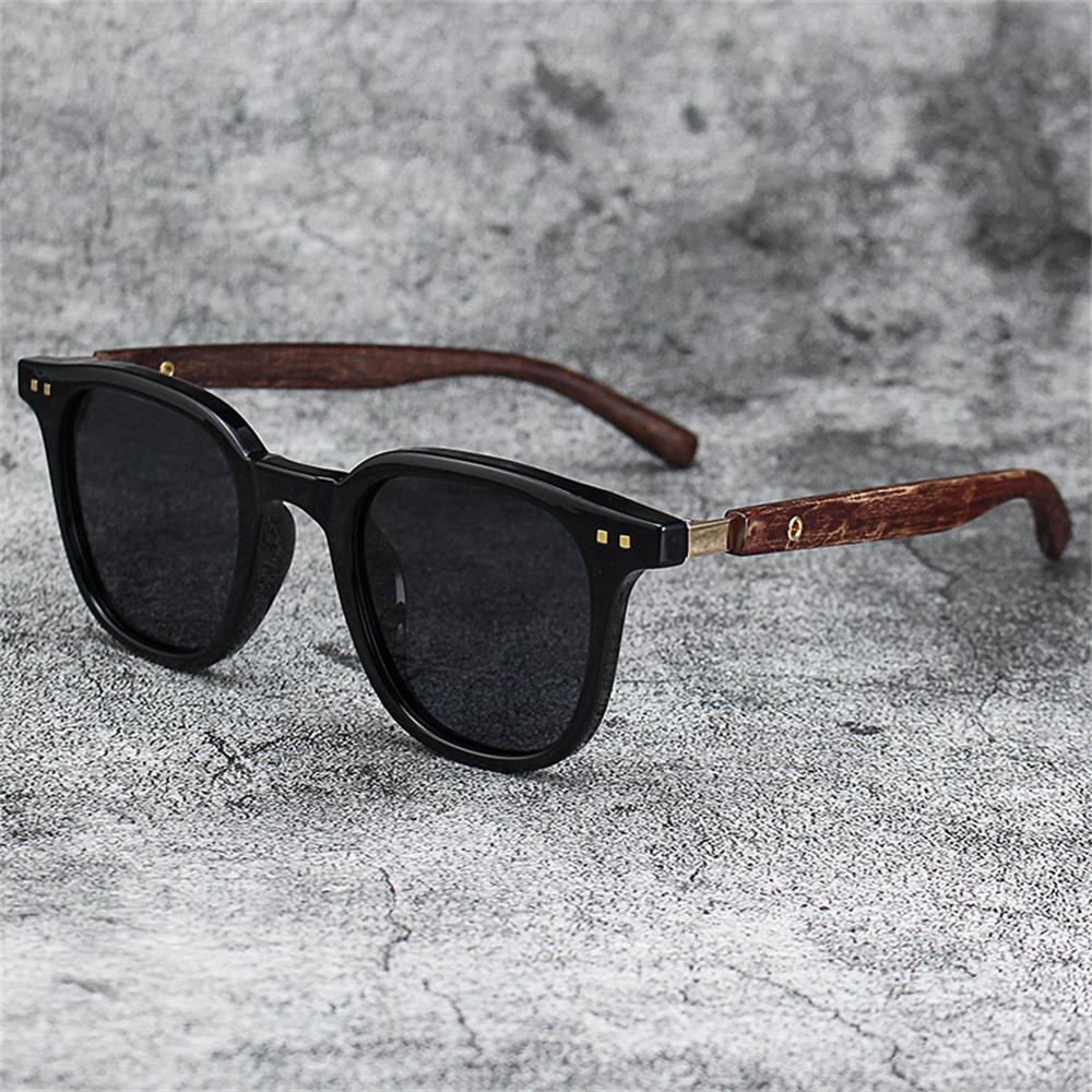 New Men Vintage Wooden Frame Sunglasses Classic Sun Glasses Men Polarized UV Protection Driving Eyewear Outdoor Shades Goggles