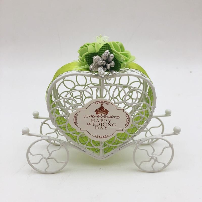 Metal Candy Boxes for Wedding Party Decorations Gift Bags with Ribbons Flower Souvenirs Gift for Guests Carriage Style