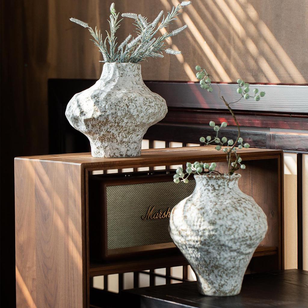 Jingdezhen Designer Wabi-Sabi Ceramic Flower Vase - Ornament Pottery Jar for Hydroponic Flowers and B&B Décor