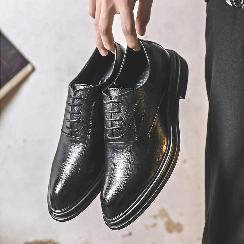 

Wenzhou men s shoes men s extra large size leather shoes 45 Korean version trendy shoes 46 men s shoes 47 casual leather shoes 48 48